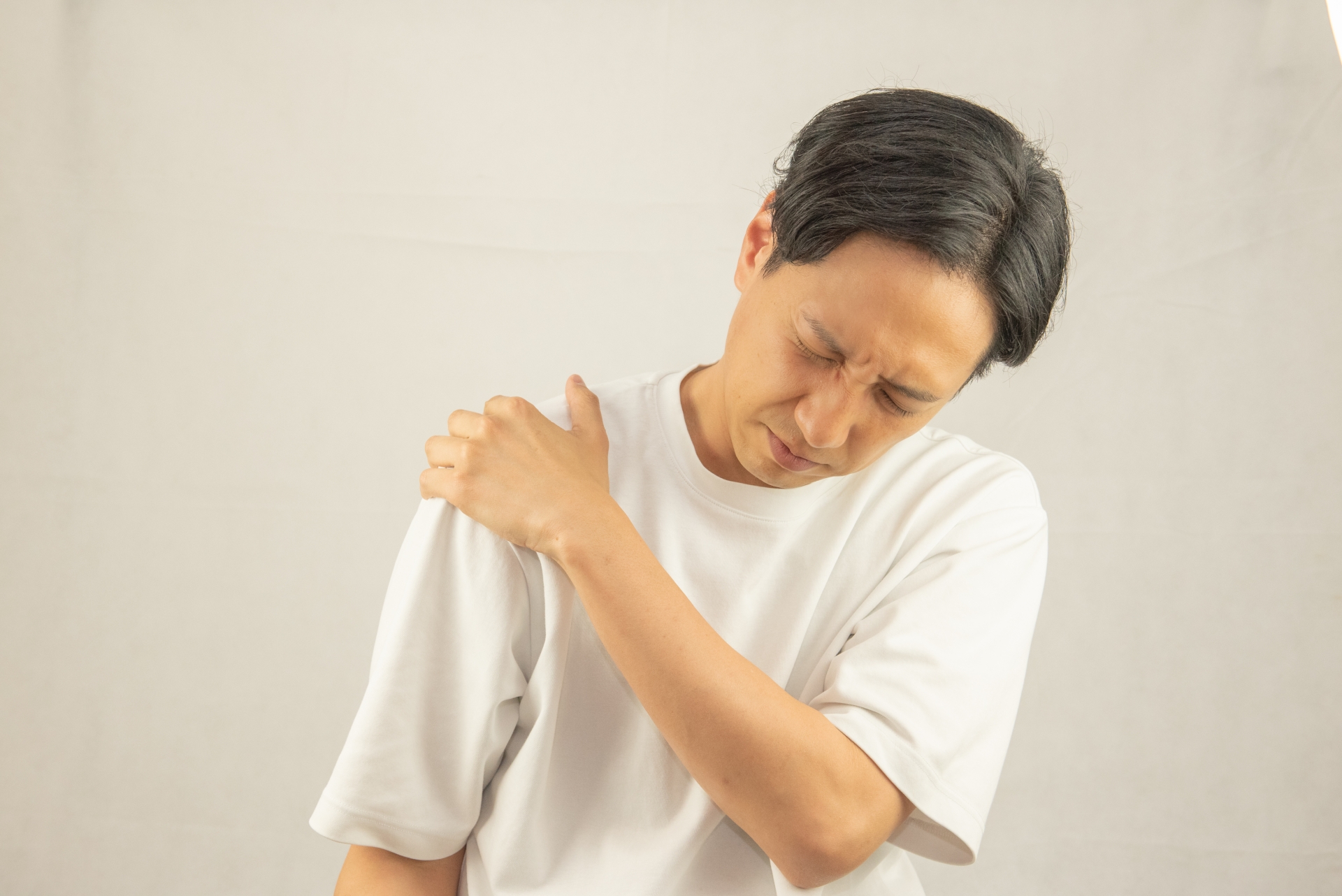 四十肩・五十肩のイメージ